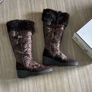 Coach Quilted Brown Winter Boots with Fur Trim